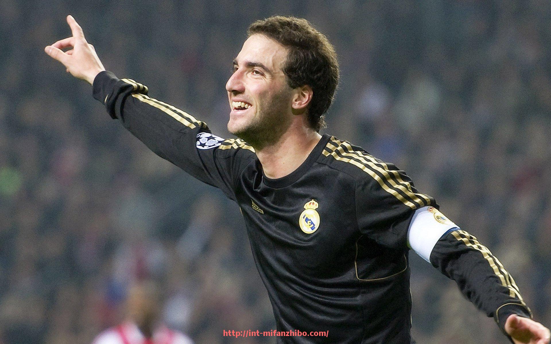 秘饭直播-中超联赛直播视频免费观看方式与平台比较